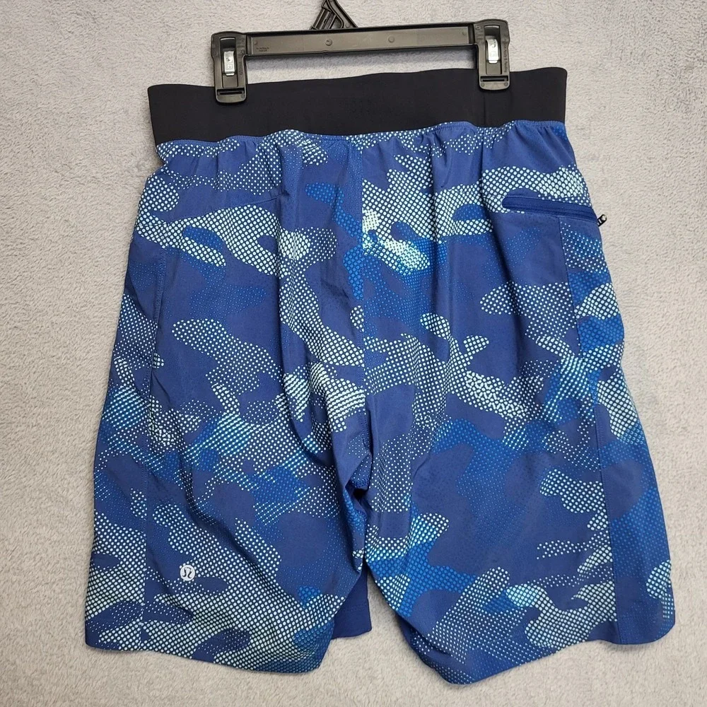 Lululemon Shorts Mens Small Blue Camo Luxtreme Liner 9